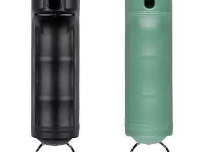 Sabre F15BKSGG04 Pepper Gel UV Dye 25 Bursts Black/Green 2 Pack Includes Snap Clip