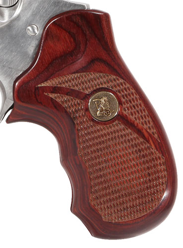 PACHMAYR LAMINATED WOOD GRIPS – RUGER SP101 ROSEWOOD CHECKERED
