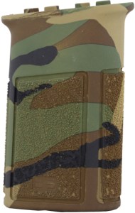 B5 SYSTEMS VERTICLE GRIP M-LOK – WOODLAND