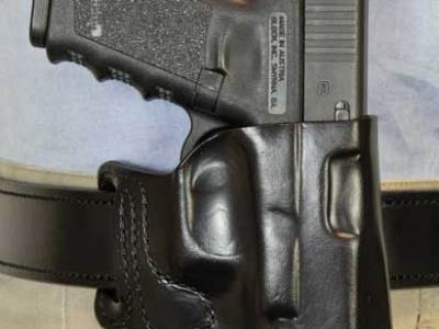 DESANTIS E-GAT SLIDE HOLSTER – OWB RH LEATHER SIG P365 BLACK